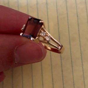 Red Garnett stone, diamonds, gold band